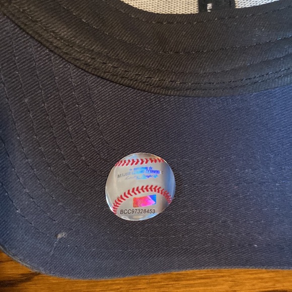 New York Yankee baseball cap Youth - Picture 3 of 4